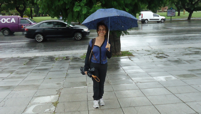 Dayse in the rain in Buenas Aeries, April 2016.